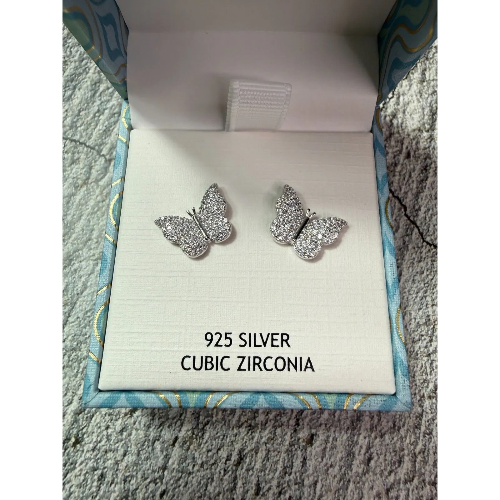 NEW IN BOX Rachel Ashwell 925 Silver Cubic Zirconia Butterfly Earrings - Image 4