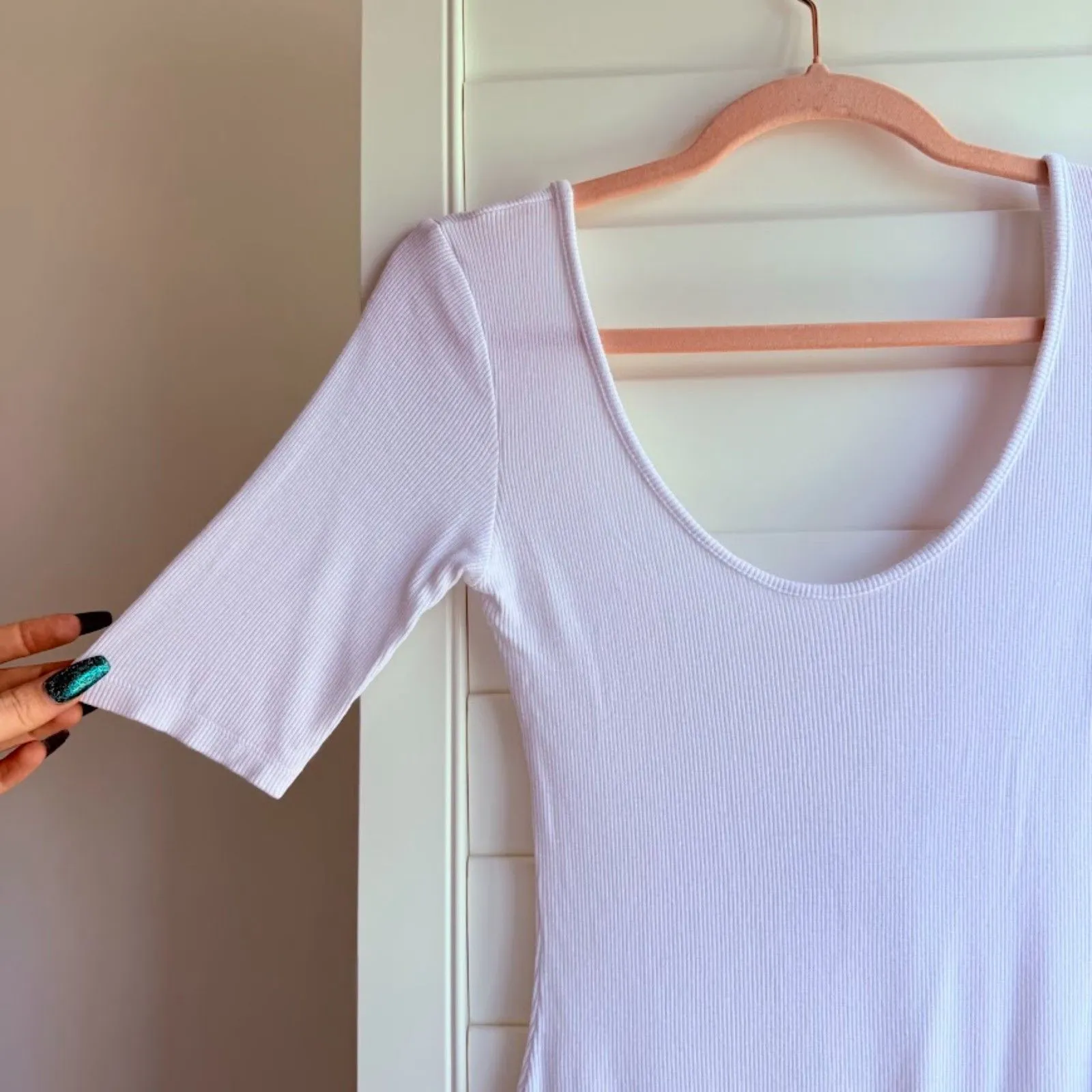 Collusion ribbed half sleeve scoop neck & back body suit in white size Small - Image 2