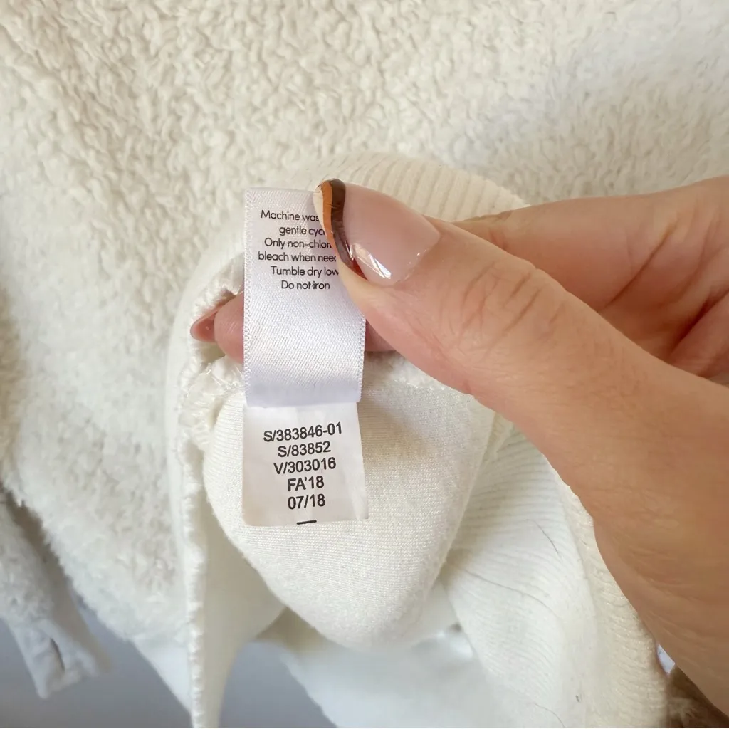 Athleta  Nirvana Sherpa Pullover Sz M - Image 7