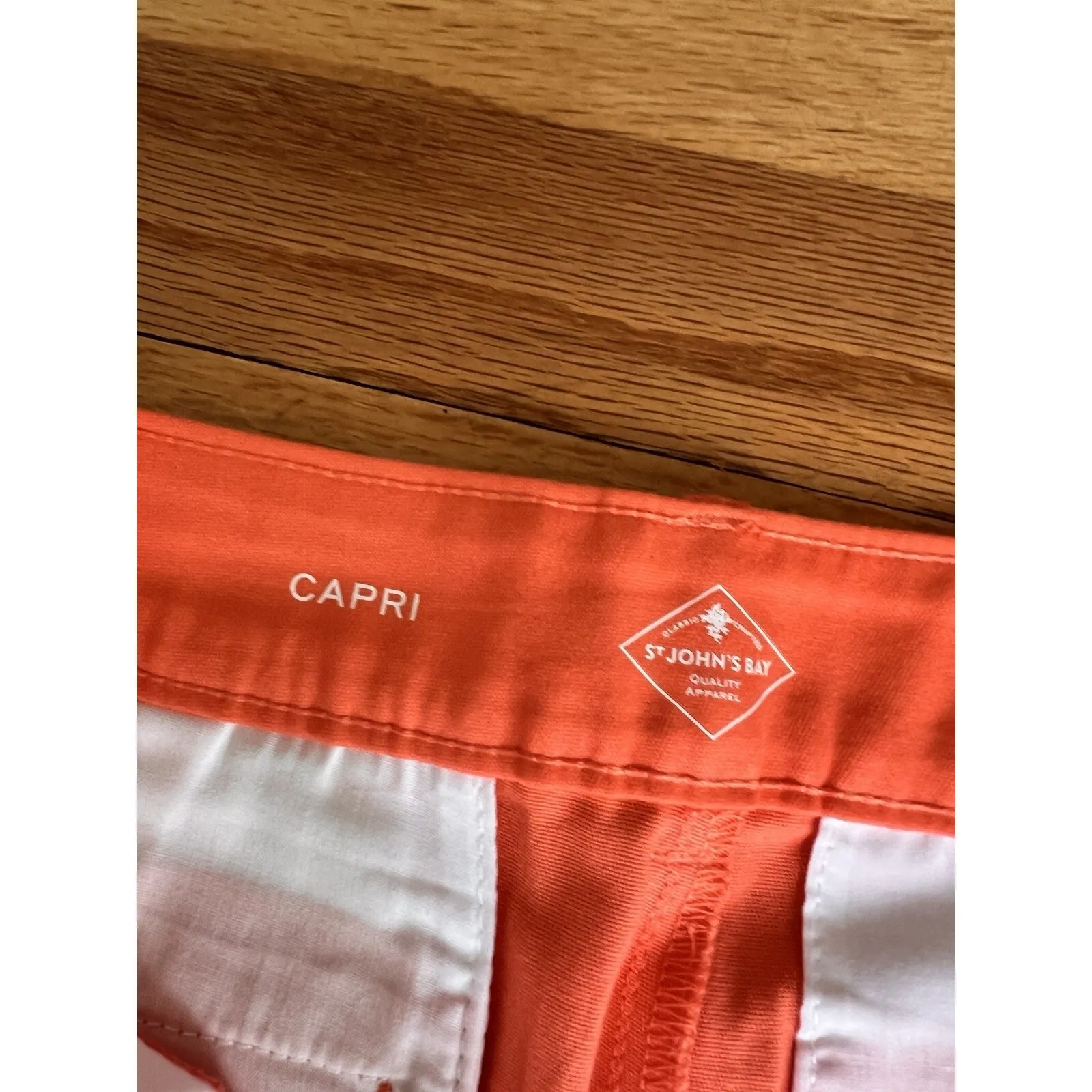 St. John's Bay Womens 8 Pants Crop Capri Orange Cotton Coral Slender  NWT - Image 5