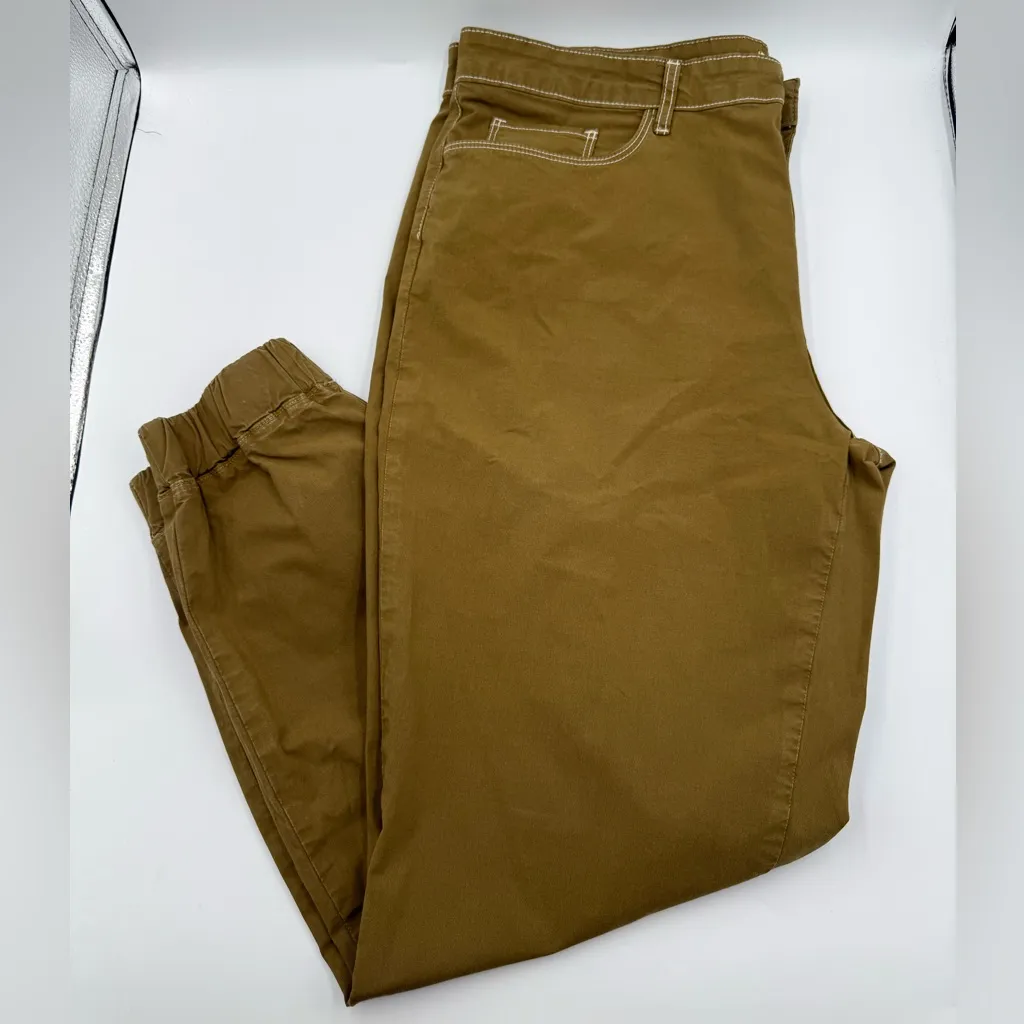 L’AGENCE Mirabel Mid Rise Flight Pants - Image 4