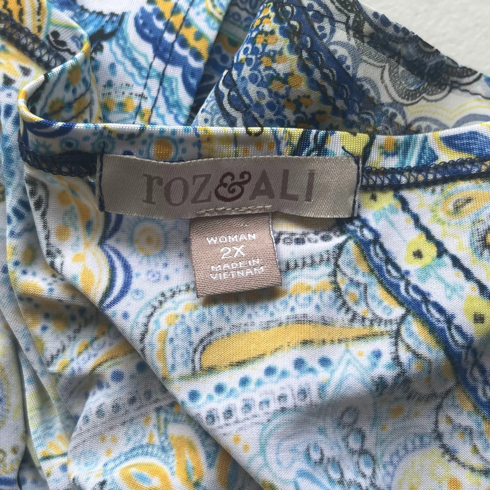Roz & Ali Blue / Yellow Patterned Tank Top Size 2X - Image 3