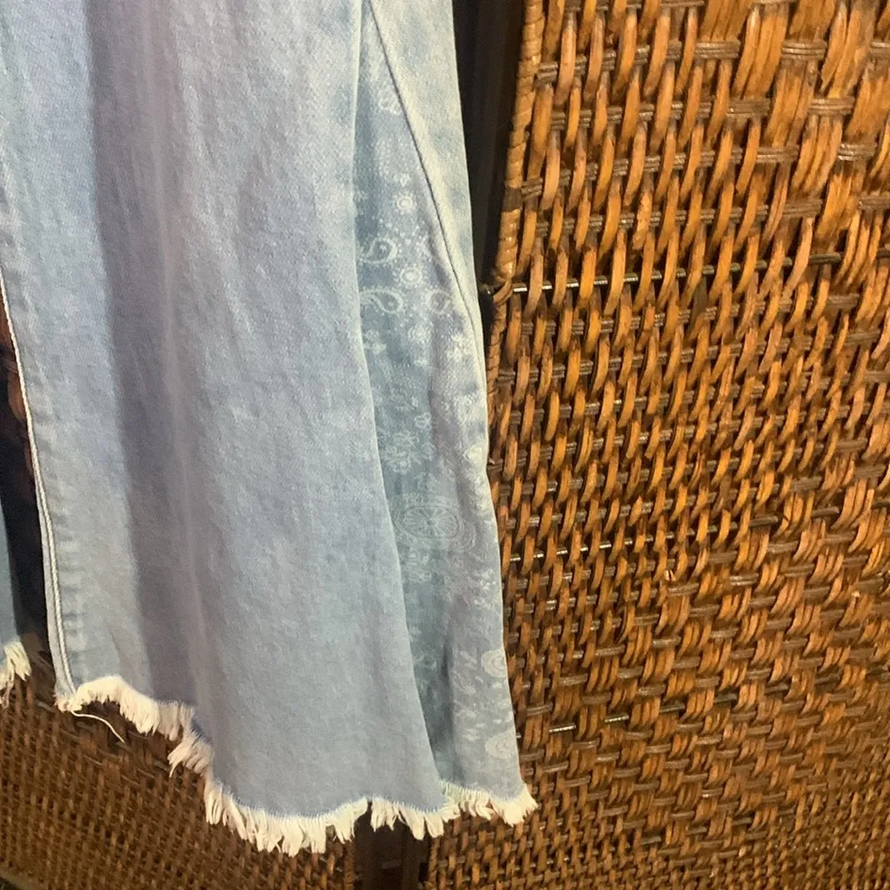 KanCan Signature High Rise Print Inset Blue Flared Women's Jeans Size 29 - Image 5