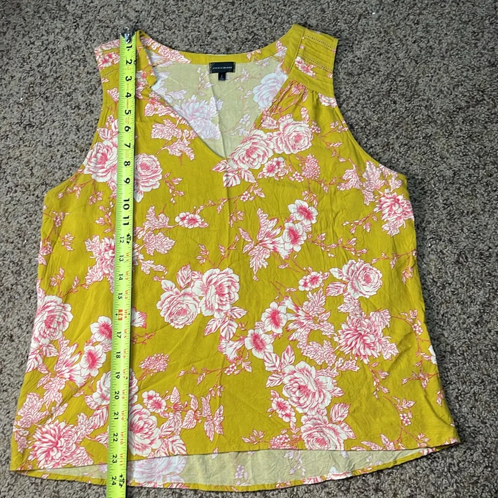 Buckle Black Floral Yellow high low tank Large - Image 9