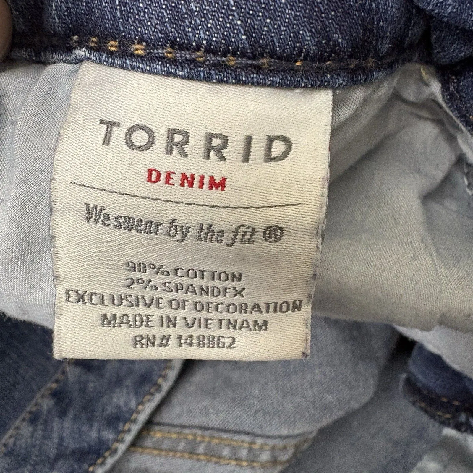 Torrid Premium Denim Boyfriend Stretch Jeans Size 18 Butterfly Patch - Image 9