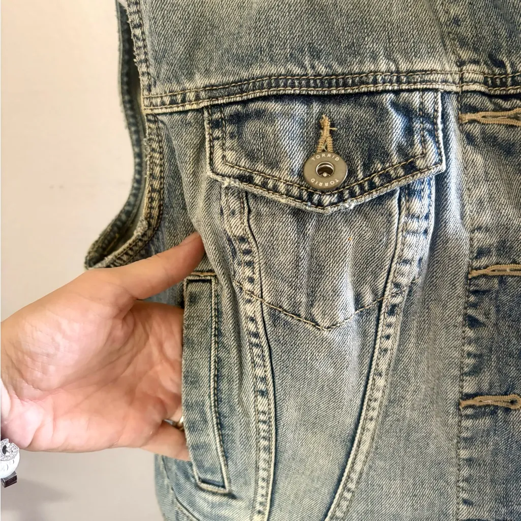 TORRID Denim Destructed Vest - Image 4