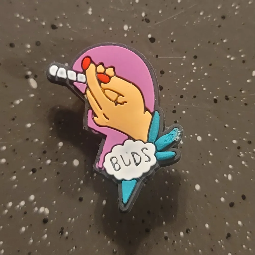 NEW! Best Buds Broken Heart 2pc Weed Croc Charm - Image 3