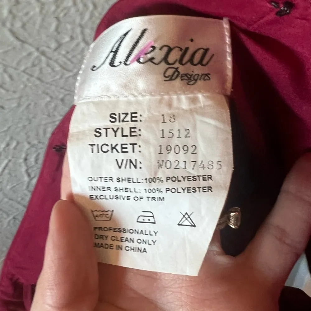 Alexia Designs Size 18 strapless Two Piece Gown Set
⁩ Pink - Image 8