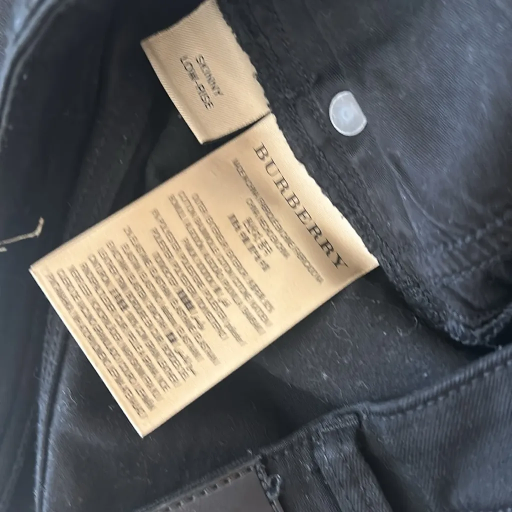 Burberry Skinny Low rise black jeans - Image 7