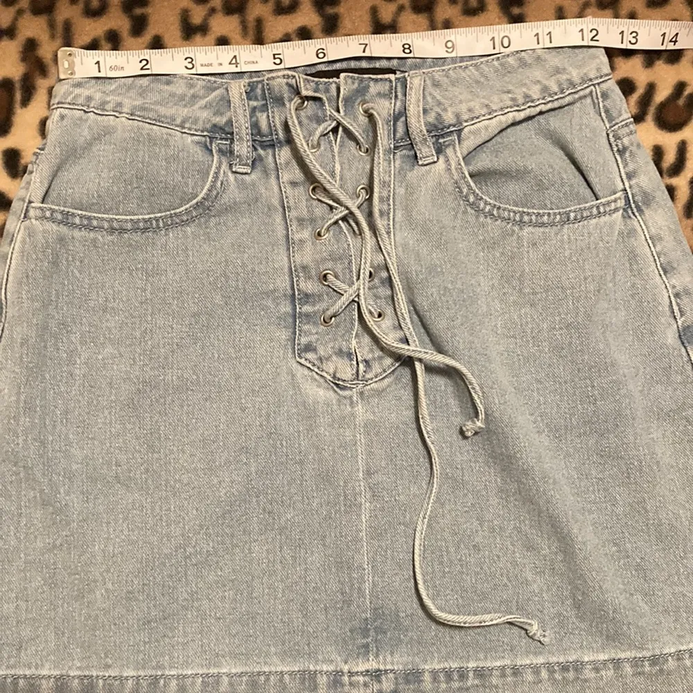 Kendall & Kylie Denim Mini Skirt Women’s Size 25 (0) Lace Up Jean Skirt - Image 7