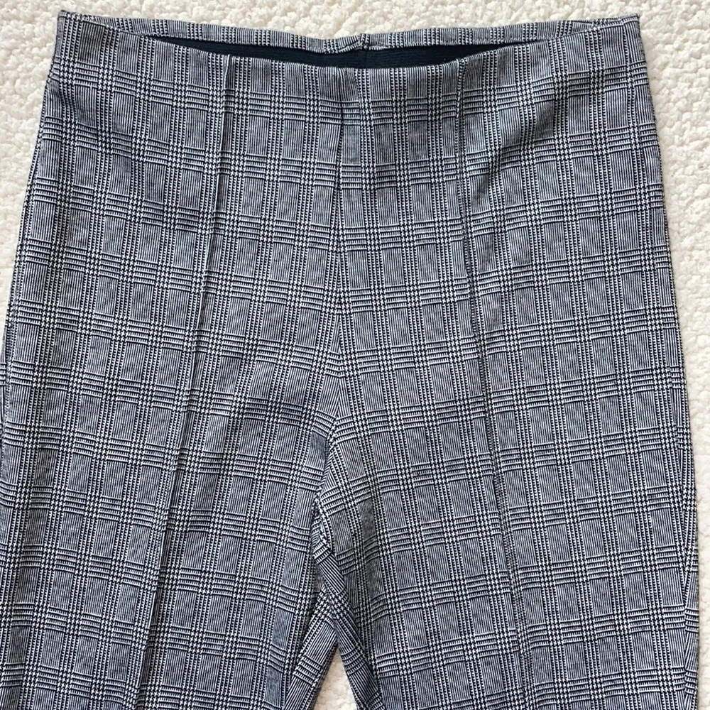 NWOT Tahari Plaid Dress Pants Size XS - Image 2