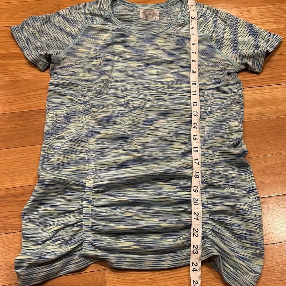 Athleta fastest track tee size small. - Image 6