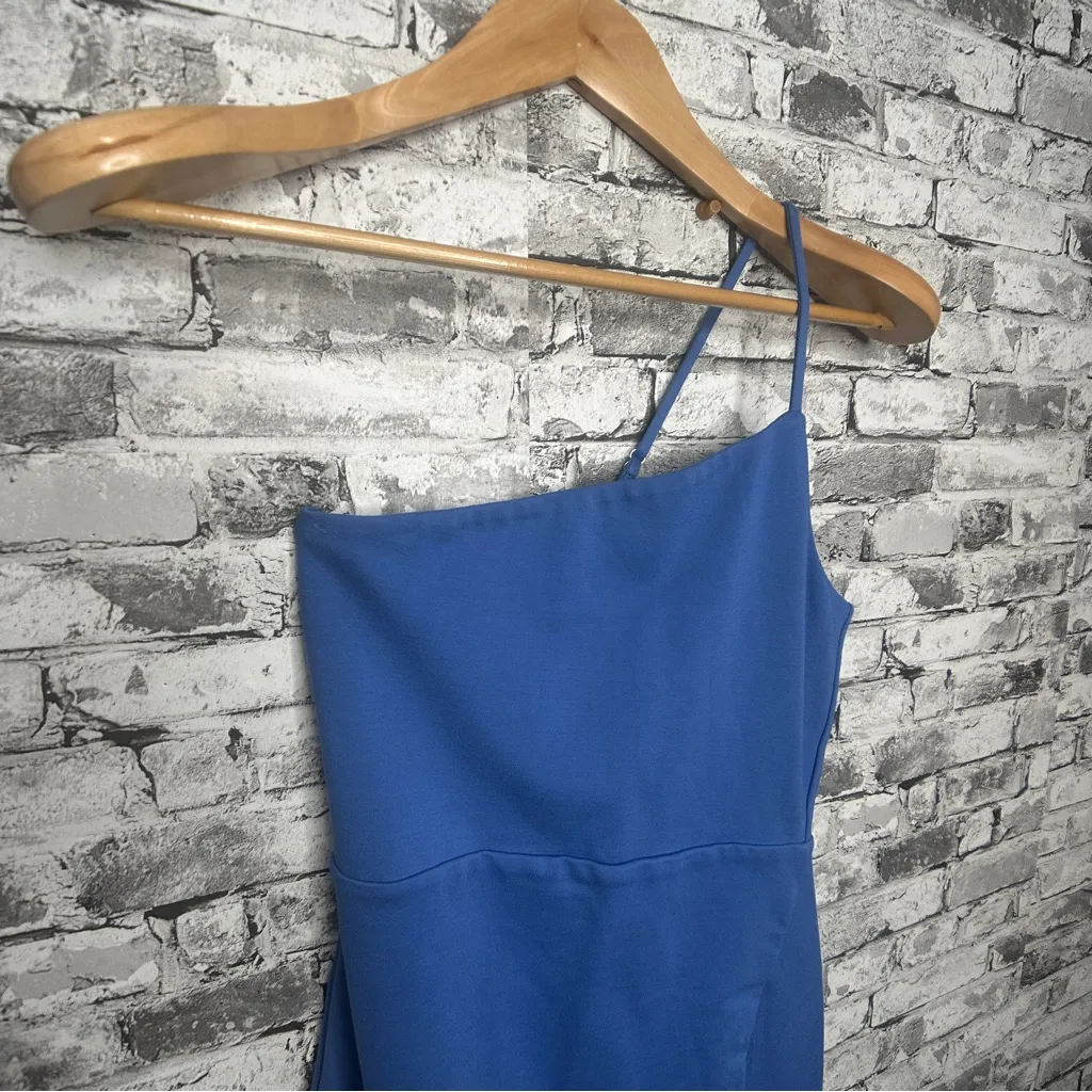 EUC Lovers + Friends LAZO Midi One-Shoulder Midi Dress Size Small - Image 6