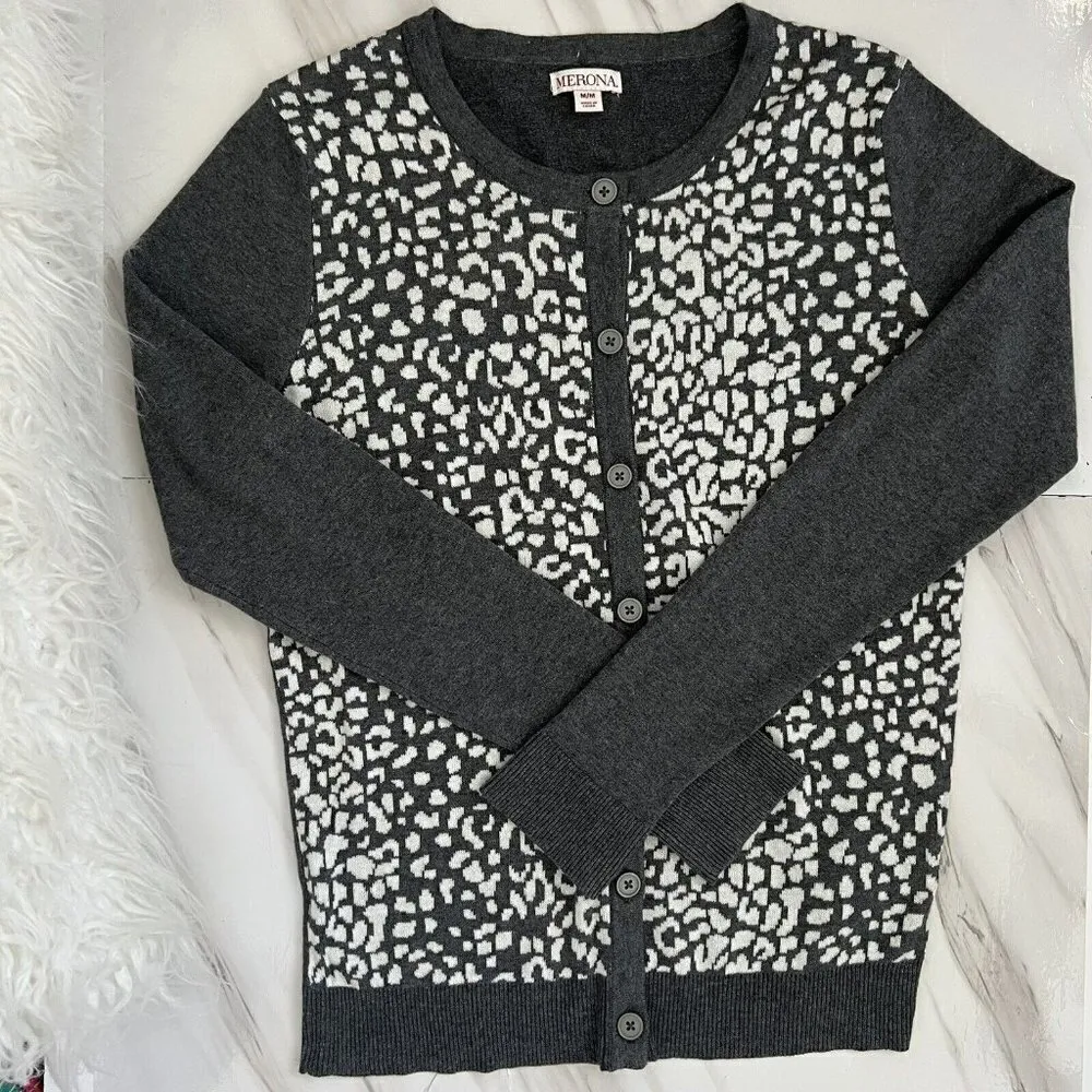 Cardigan Sweater MEDIUM Button - Image 5