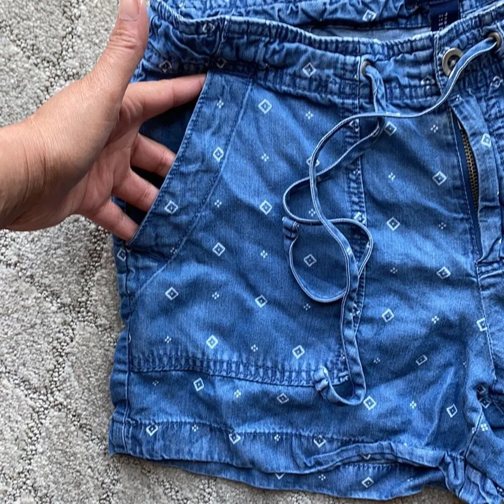 Gap  chambray diamond pattern shorts cute summer casual nautical - Image 2