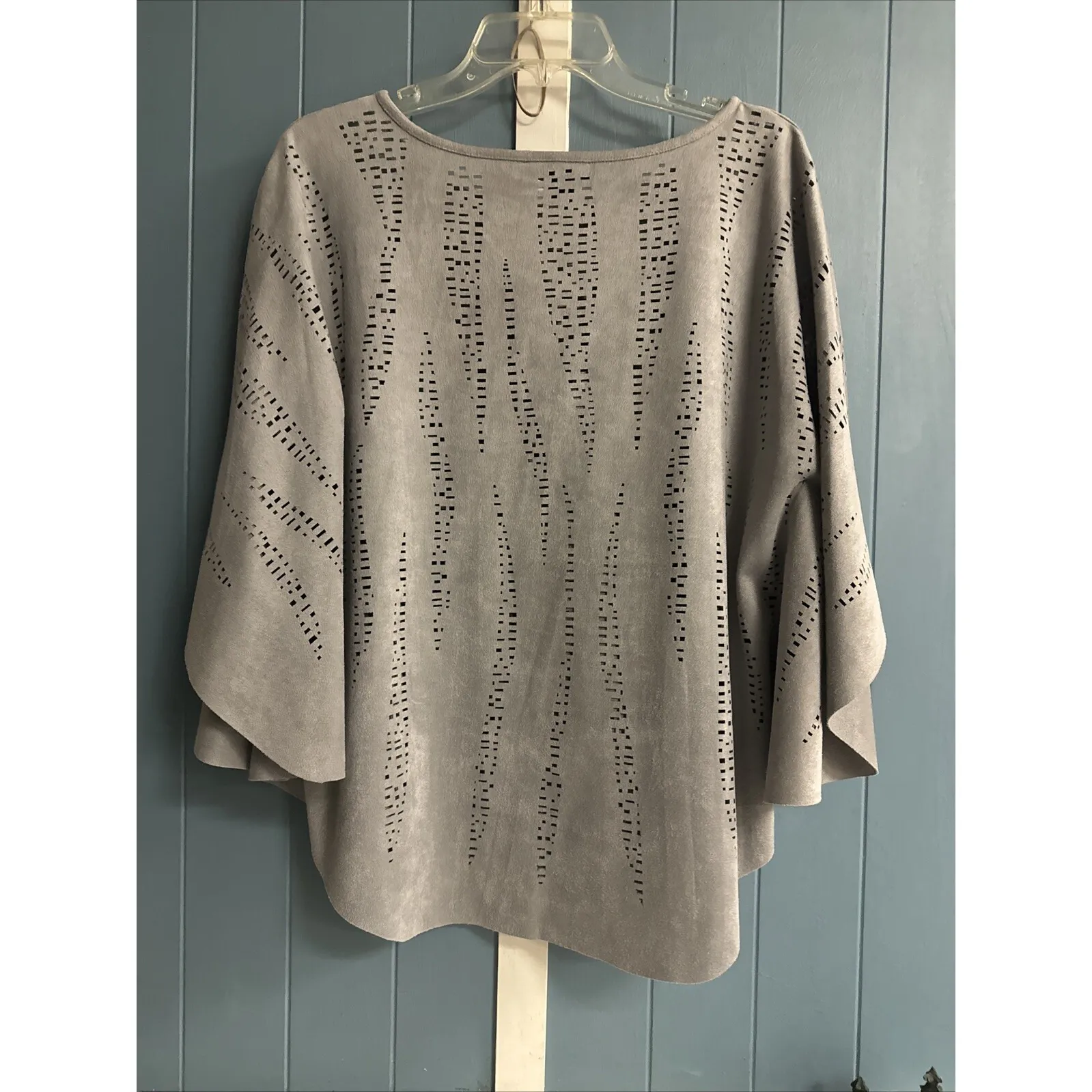 Alberto Makali Women's L Gray Faux Suede Top Crew Neck Laser Cut Boxy Fit Blouse - Image 6