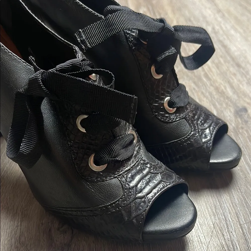 Antonio Melani Clare Black Peep-Toe Heels with Ribbon Detail - Image 3