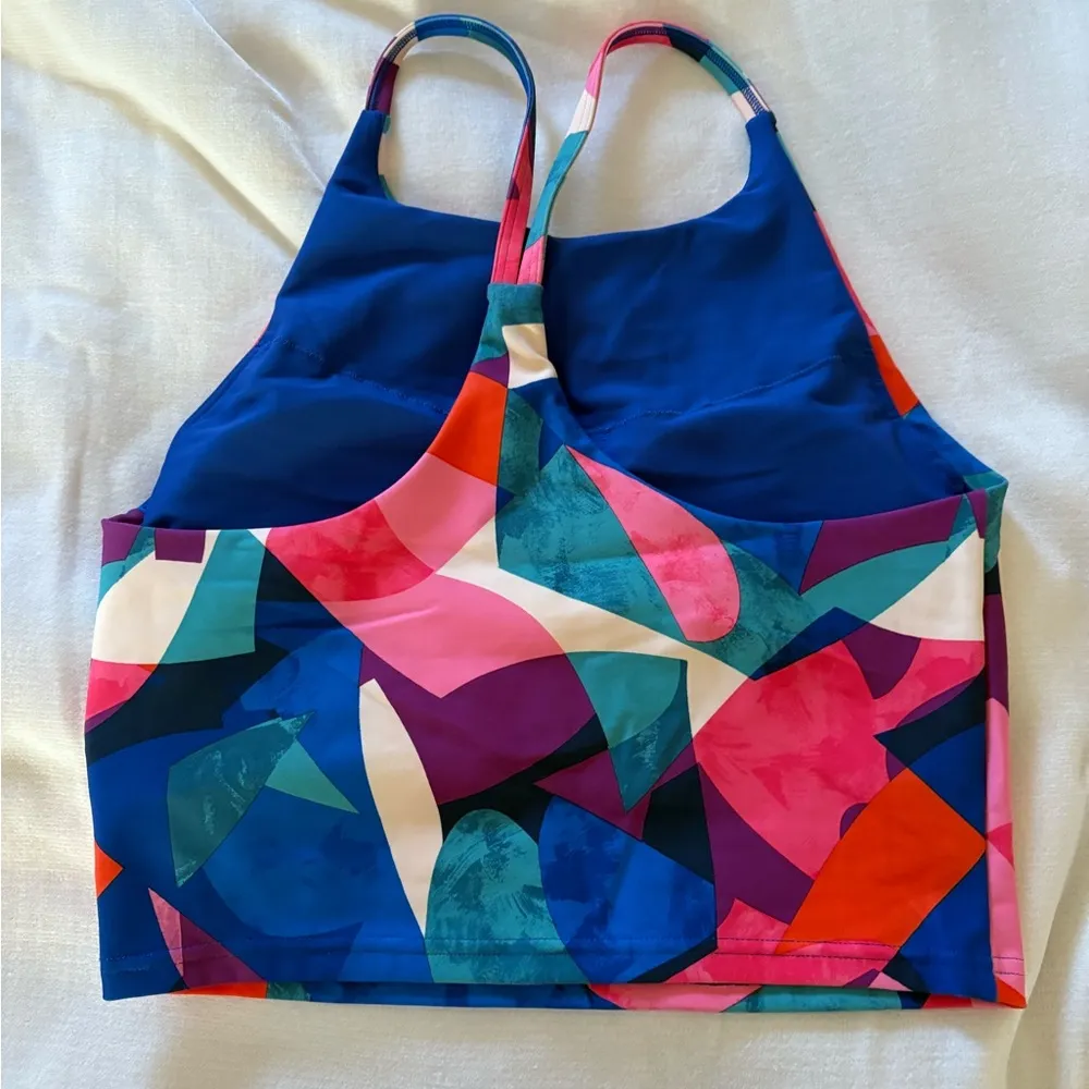 Old Navy  Active Light Support PowerSoft Longline Sports Bra Size Medium - Image 2