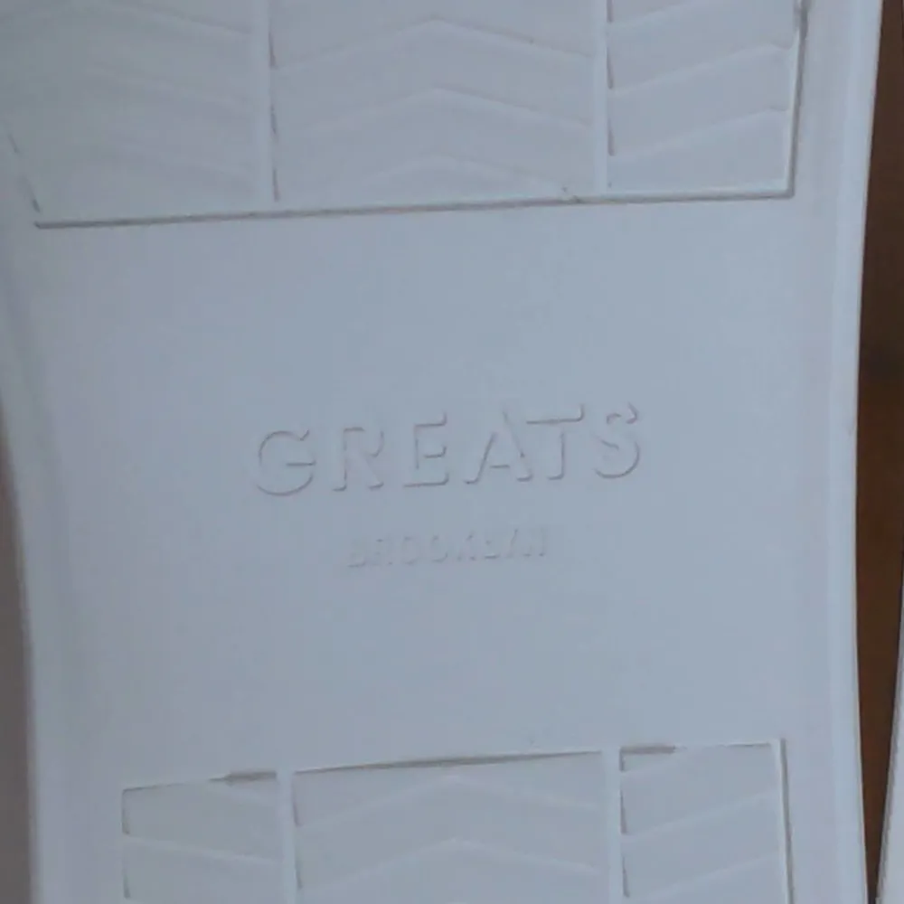 GREATS Royale Perforated Leather Sneaker 9.5 New - Image 12