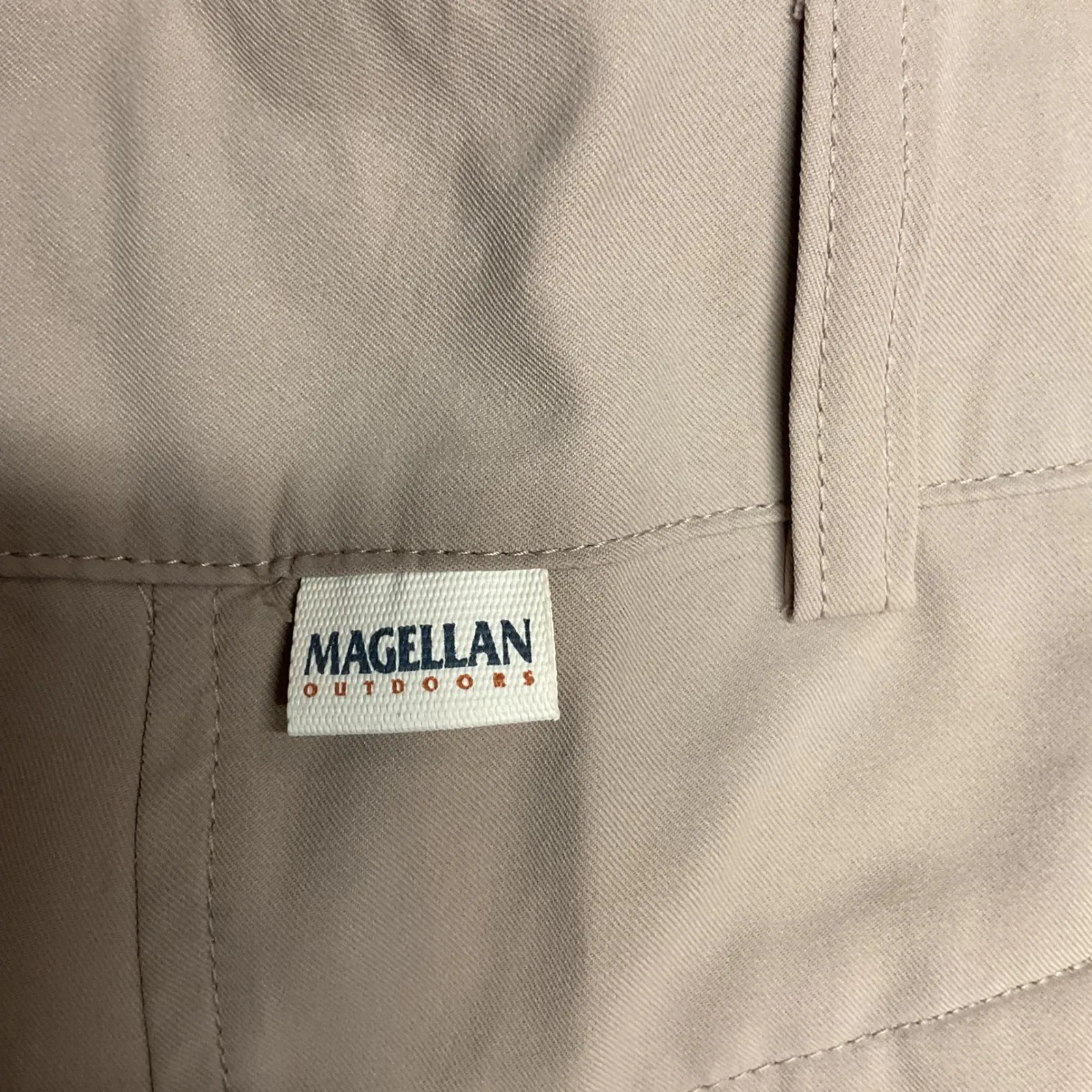 Magellan Outdoors Women's High Rise Drawstring Casual Athletic Beige Shorts 1X - Image 9