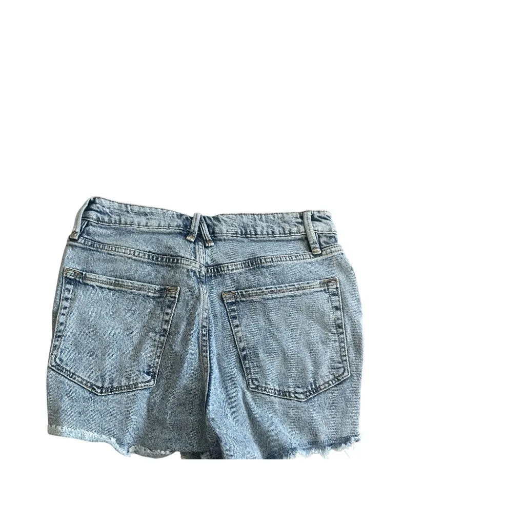 GOOD AMERICAN Light Wash Distressed Denim Cutoff Shorts Size US 4 / 27 - Image 6