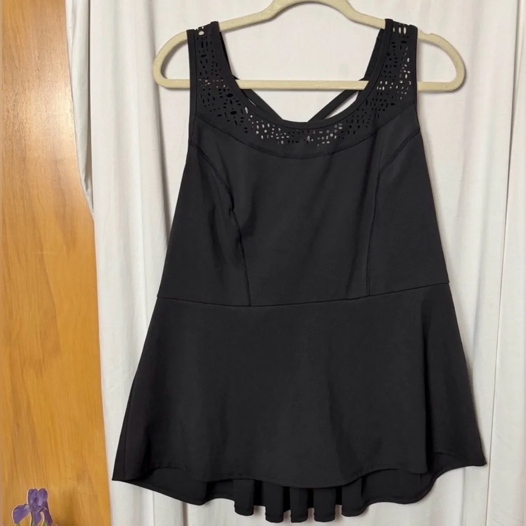 LIVI Active Black Peplum Moisture Wicking Top with Pleated Back Size 14/16 - Image 2