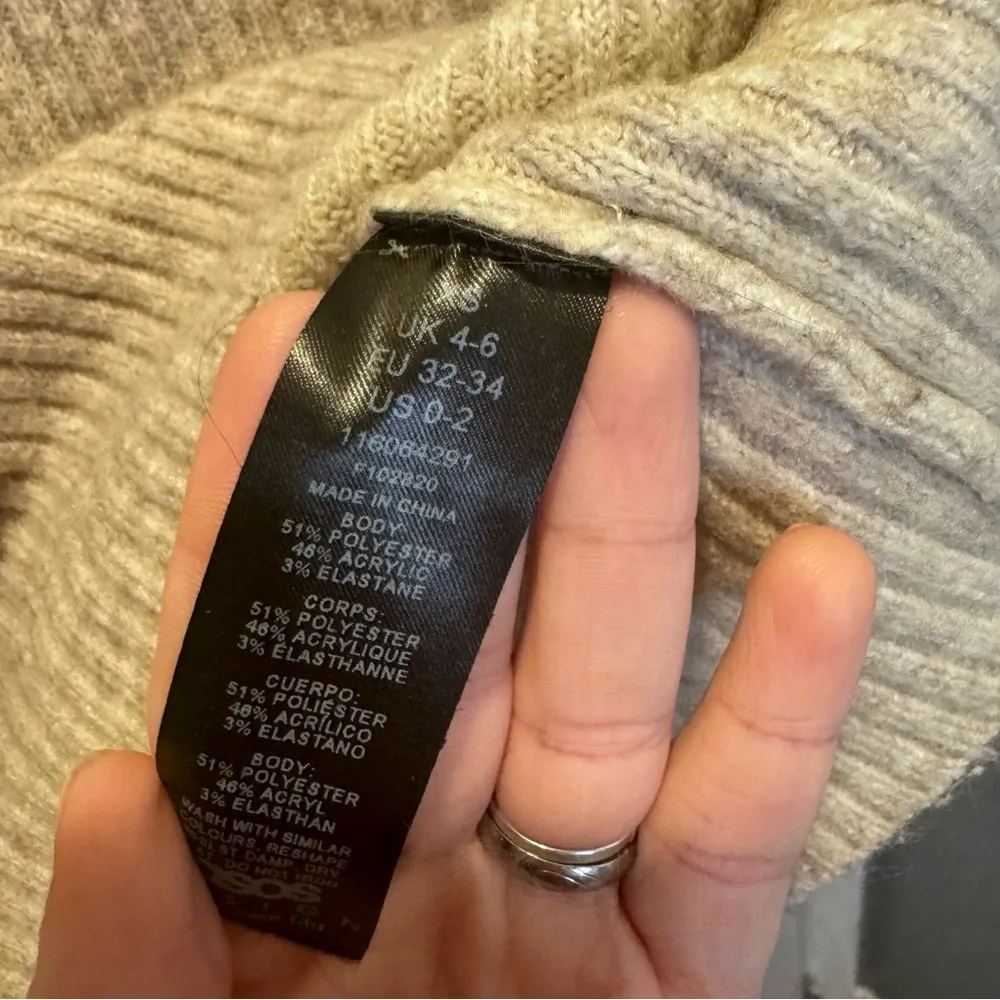 tan ribbed turtleneck cropped sweater - Image 5