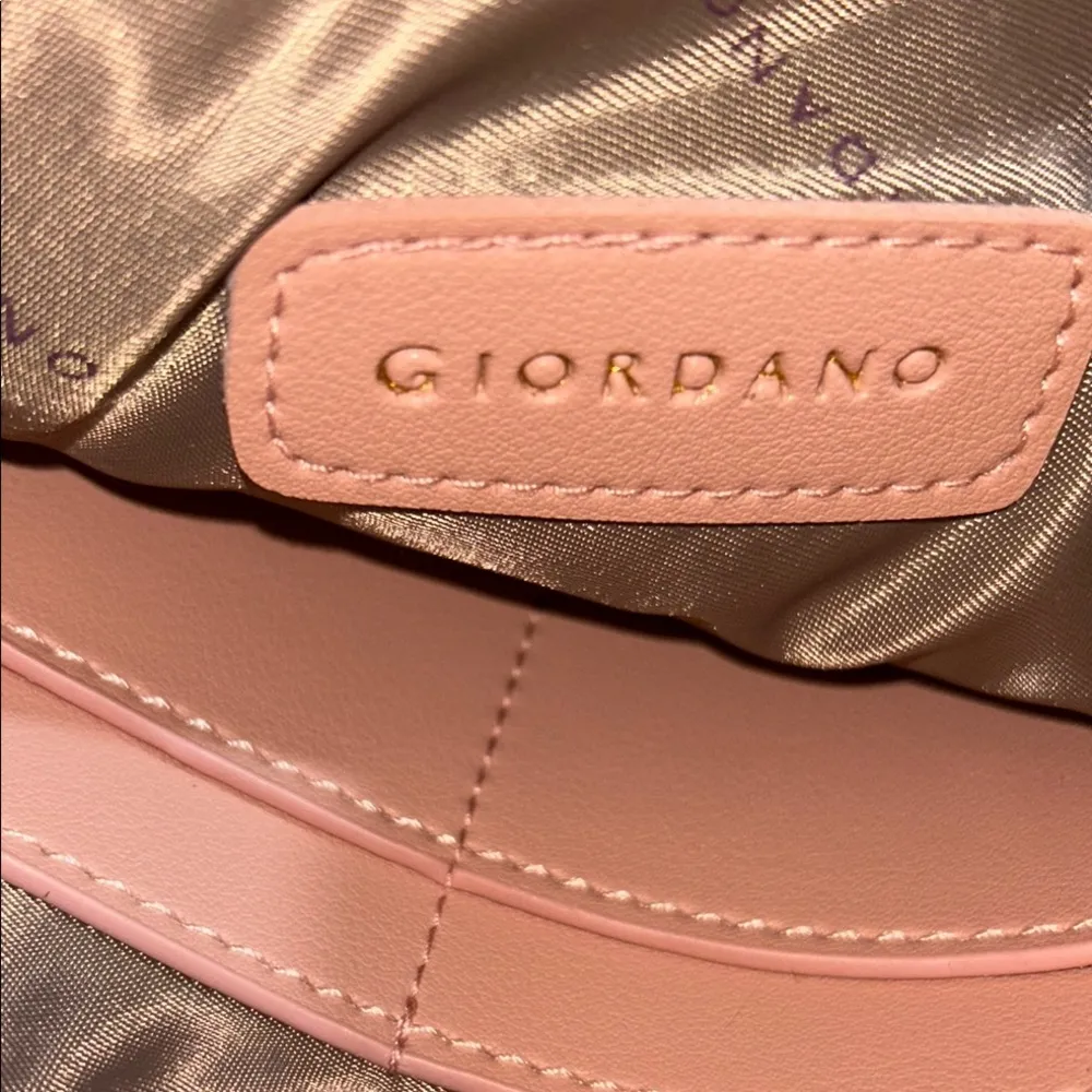Giordano Pink Crossbody/Wristlet Bag with Gold Metal Chain - Image 13