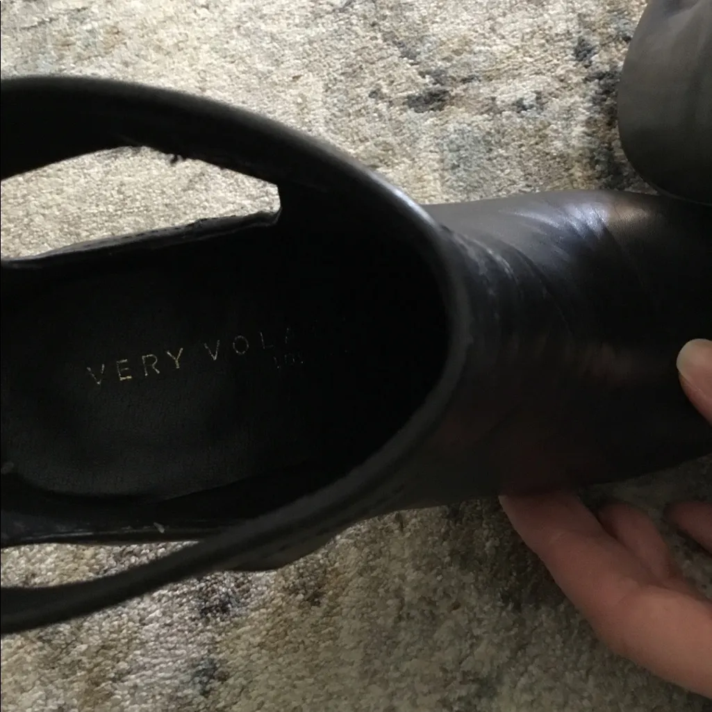 Very Volatile Nice STYLISH leather booties 🌹🌹 - Image 5