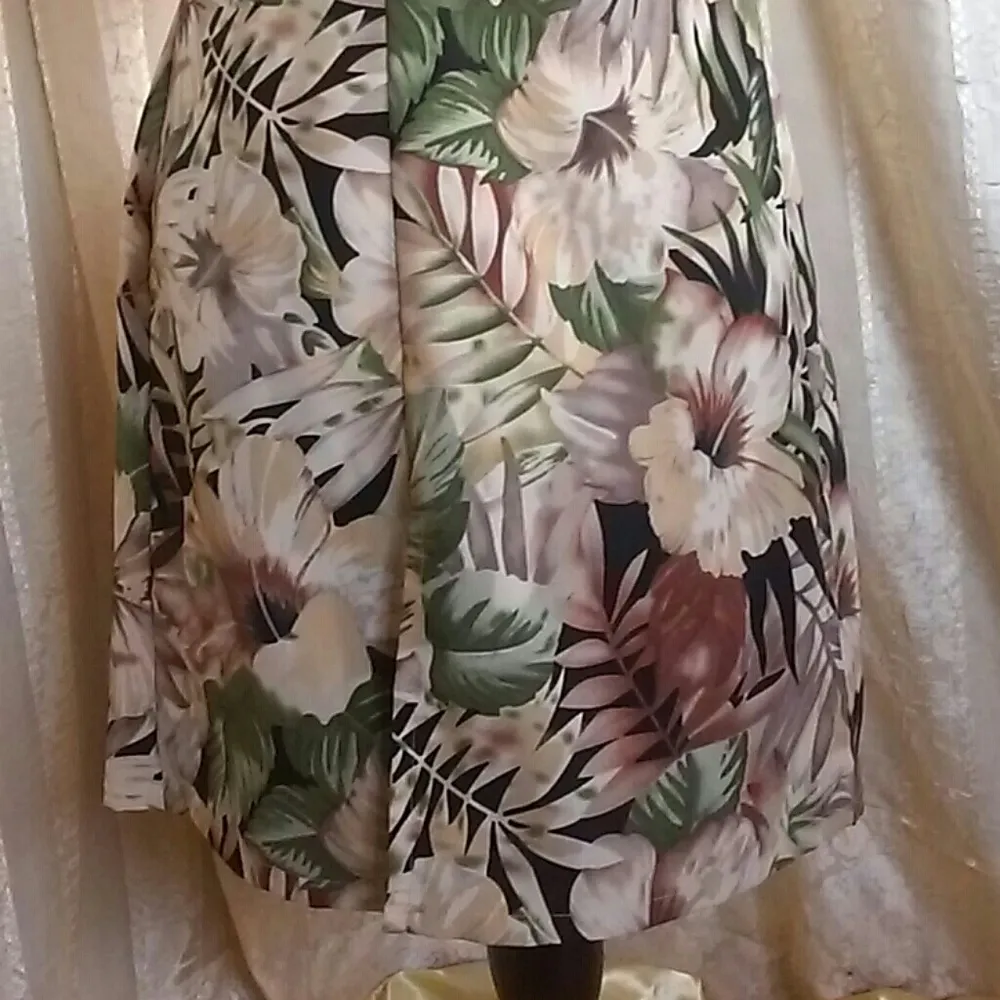 Dressbarn Tropical Flower Palm Print Dress Romper - Image 4