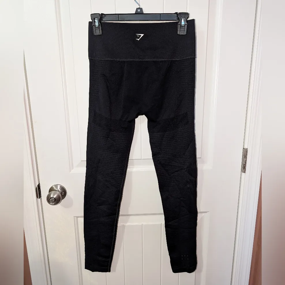 NWOT Gymshark Highrise Eyelet Leggings Lot Of 3 Large Black - Image 3