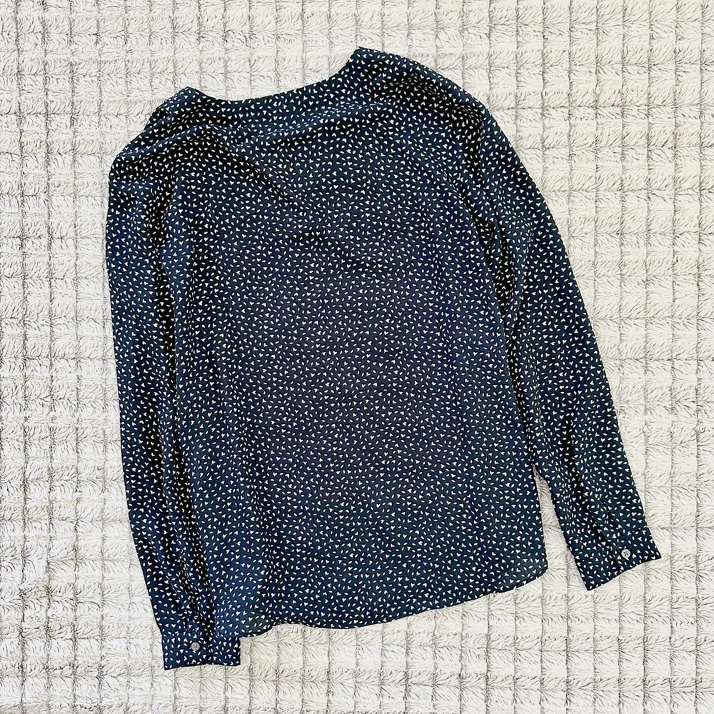 Banana Republic Navy Patterned Blouse - Image 2