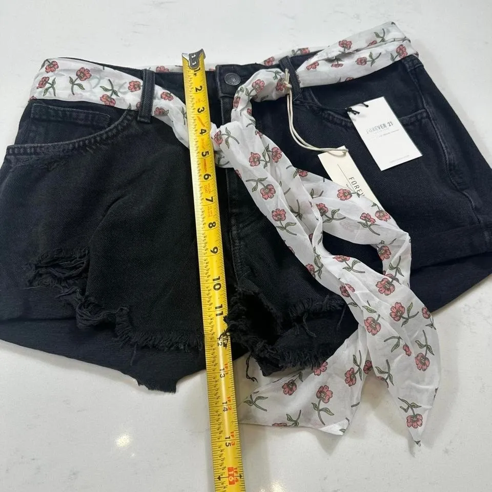 NWT Forever 21 Jean Shorts 29 Womens Black Raw Hem Distressed Floral Scarf Belt - Image 7