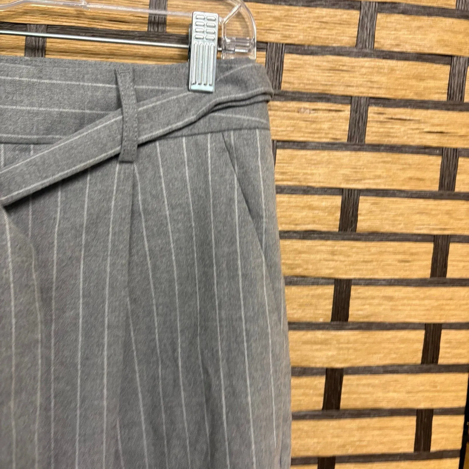 Banana  Republic Gray And White‎ Stripe Belted Dress Pants Size 4 - Image 4