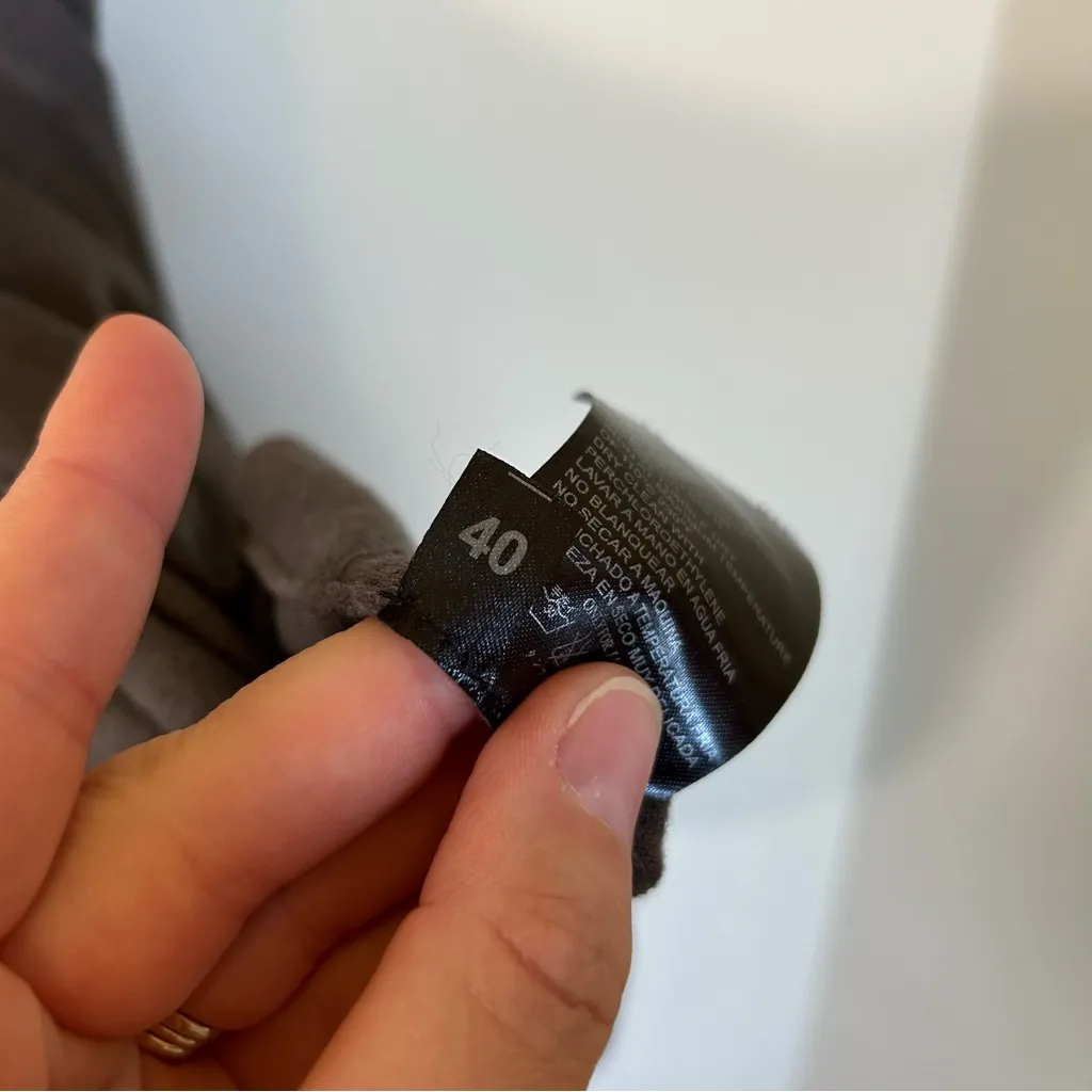 Jarbo Sleeveless Wrap Tunic Women's 40 Button closure Gray‎ Gray Size undefined - Image 3