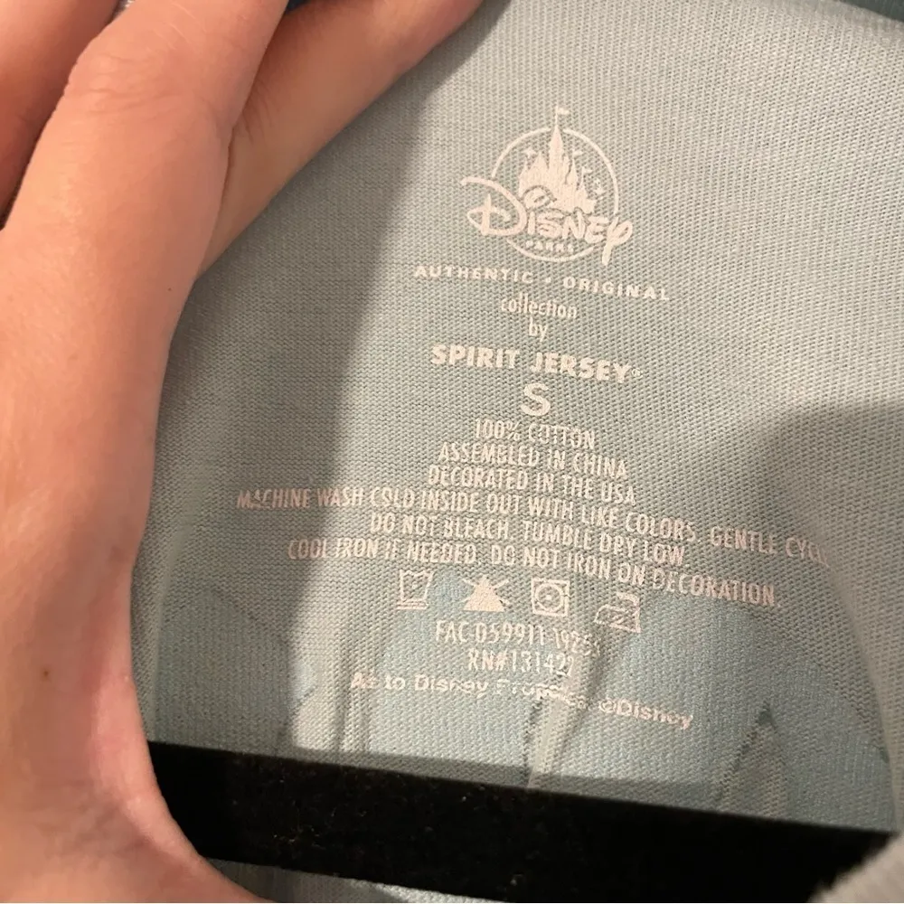 Disneyland Rare Spirit Jersey Arendelle Aqua Silver Sparkle Frozen - Image 5