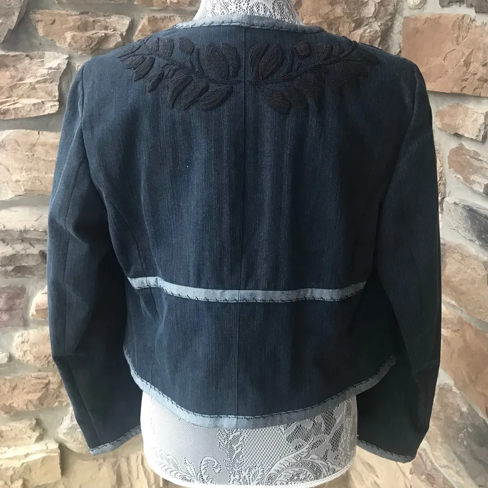 Worth Embroidered Floral Petite Denim Jacket Blue Size 12P - Image 11
