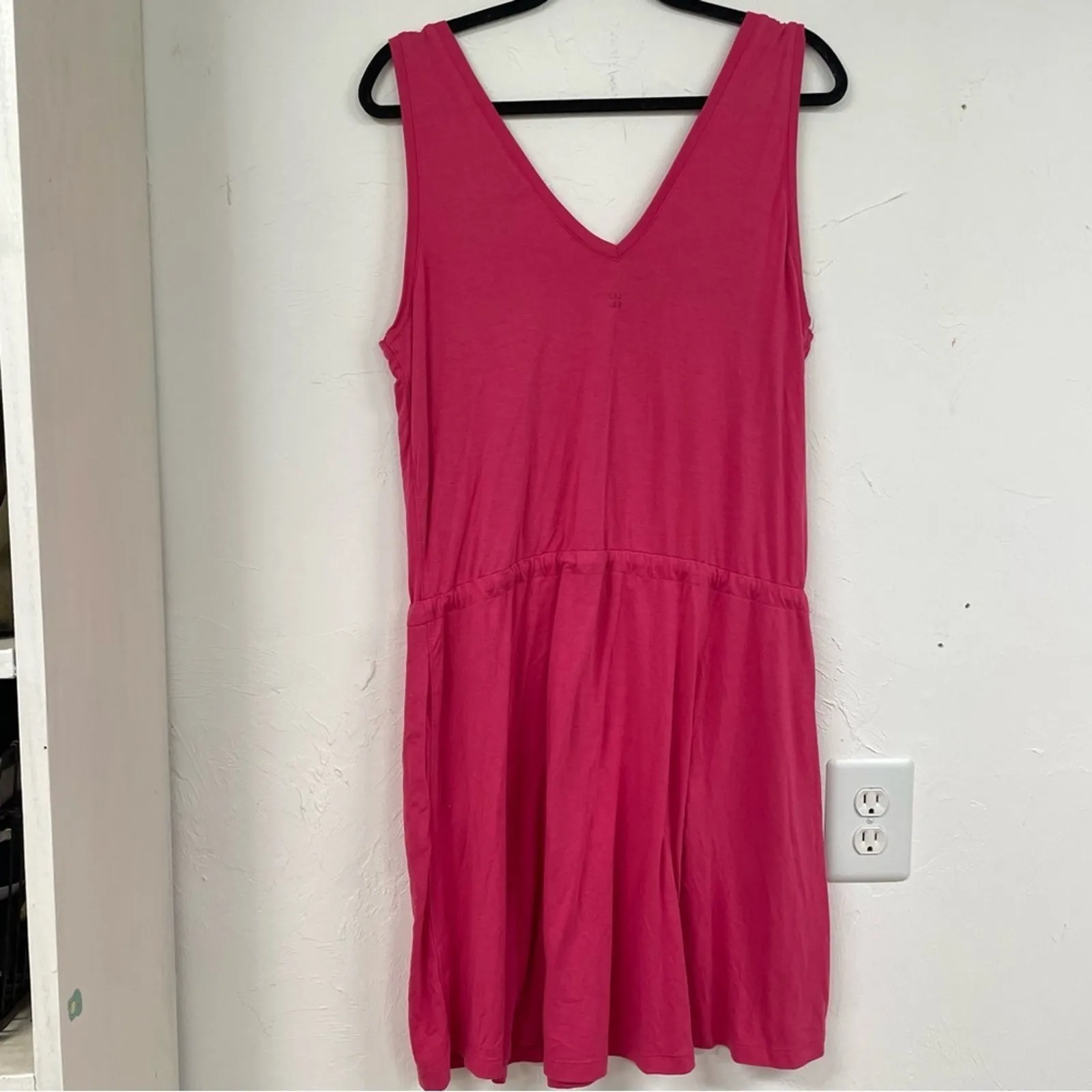Sweaty Betty Hot Pink Sleeveless V Neck Womens Active Dress M Drawstring Waist - Image 4