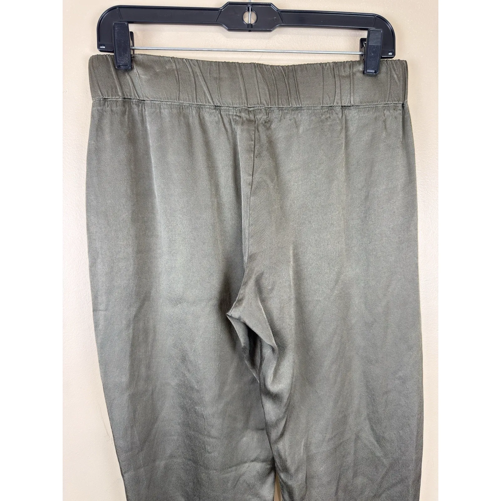 Monrow Women’s Olive Green Jogger Pants Size M, Satin Panels, 100% Rayon Size M - Image 6