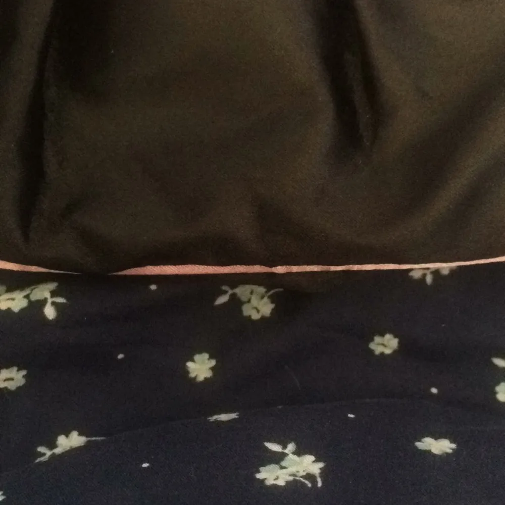 Small Too Faced satin make - Image 3