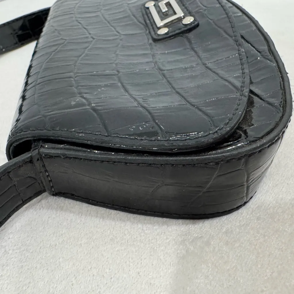 Guess Vintage Y2K Glossy Black Croc Embossed Patent Shoulder Baguette Purse - Image 8