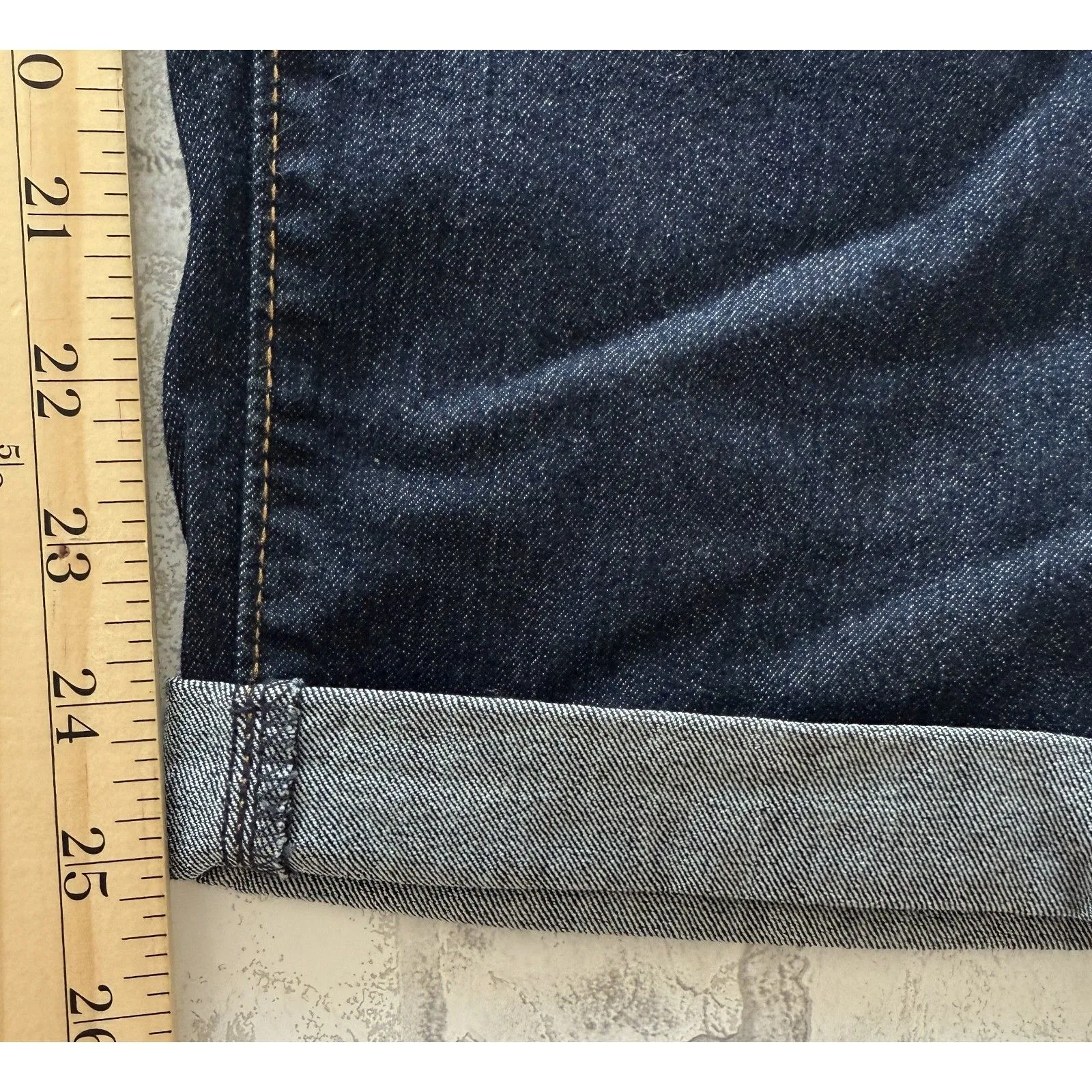 NWT Levi Strauss Signature Gold Womens Mid Rise Slim Boyfriend Jeans Sz 28 - Image 6