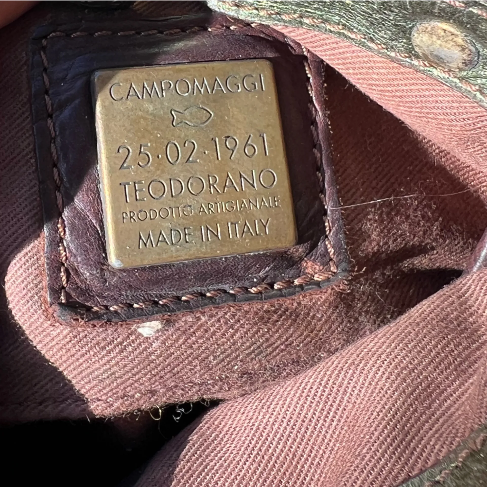 Vintage Campomaggi Metallic Green Leather Studs RARE 1961 5x7” Made in Italy - Image 13