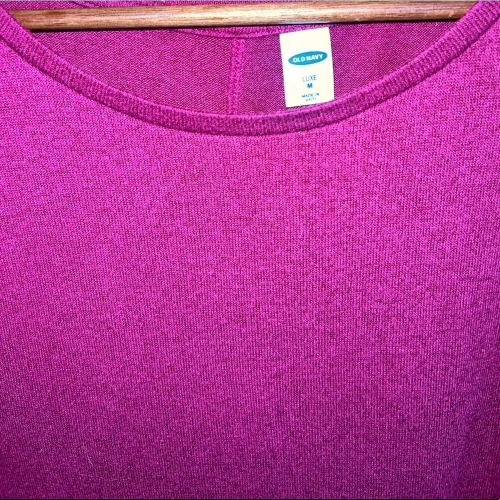 Old Navy Luxe Fuchsia Tank size medium - Image 4