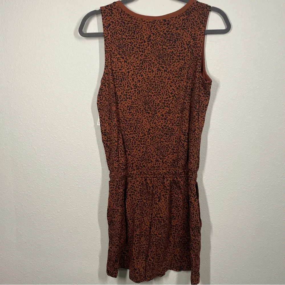 Amazon Essentials Cheetah Terry Fleece Romper Size Small Black - Image 3