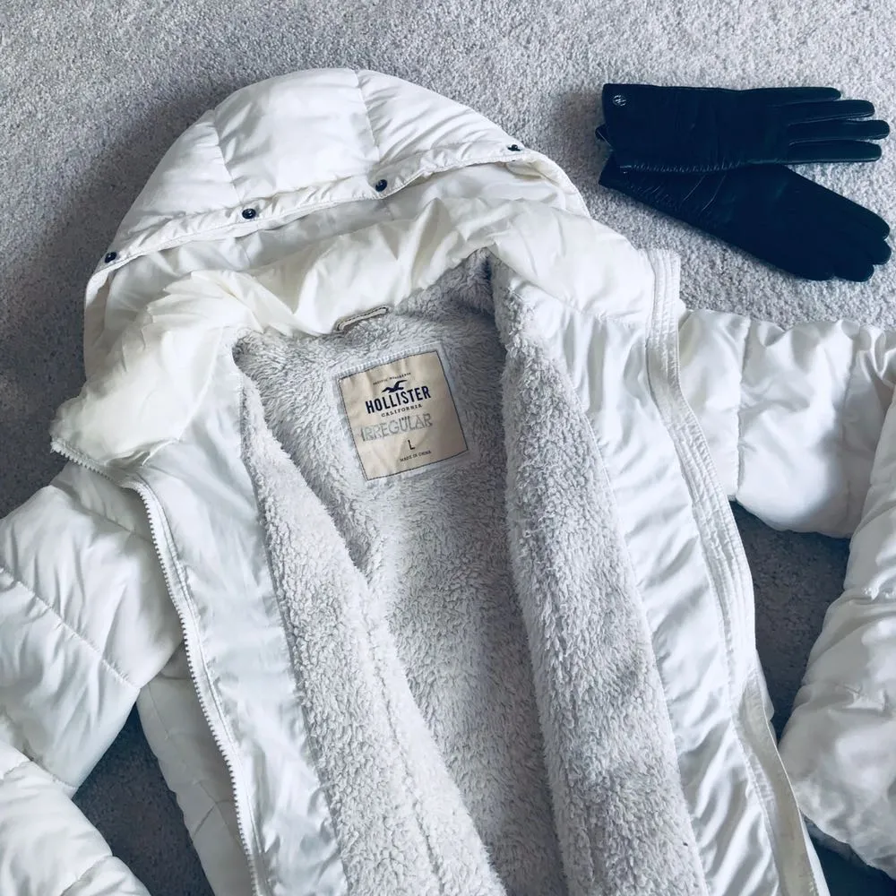 Hollister Sherpa Lined Puffer Jacket - Image 4