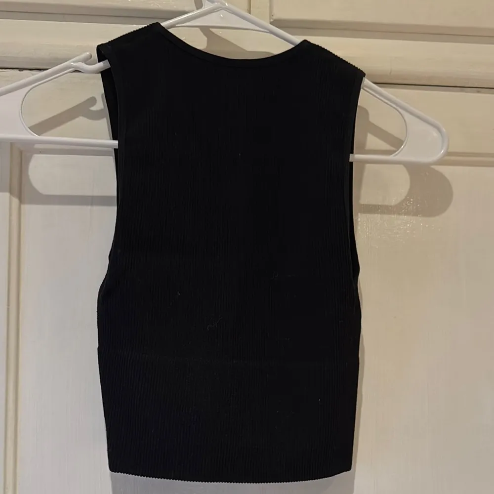 Dynamite Stitch and Feather Tank - Image 4