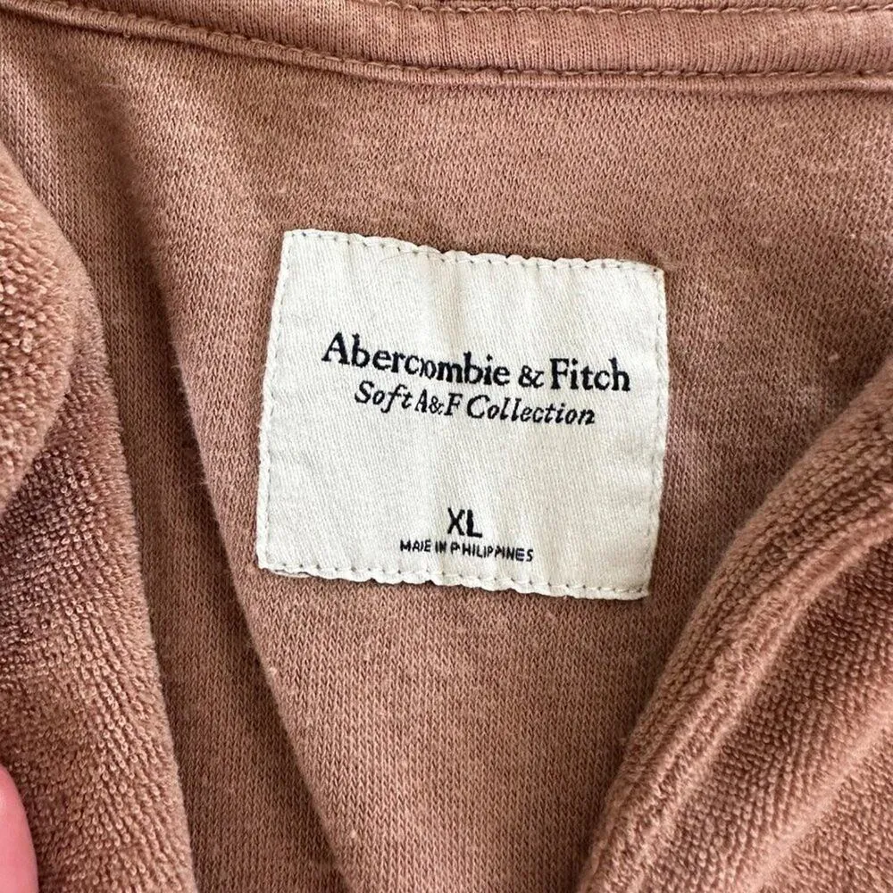 Abercrombie & Fitch Cropped Terry Button Front Shirt in Tan - Image 2