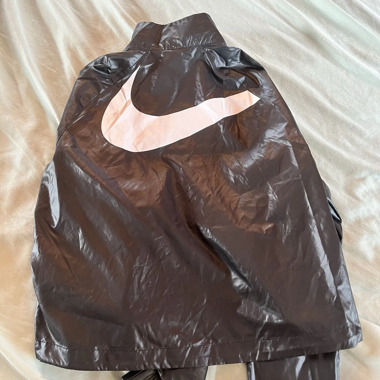 NIKE SPORTSWEAR CROPPED SWOOSH WOMEN'S WINDBREAKER JACKET  - WOMEN'S SIZE Small - Image 10