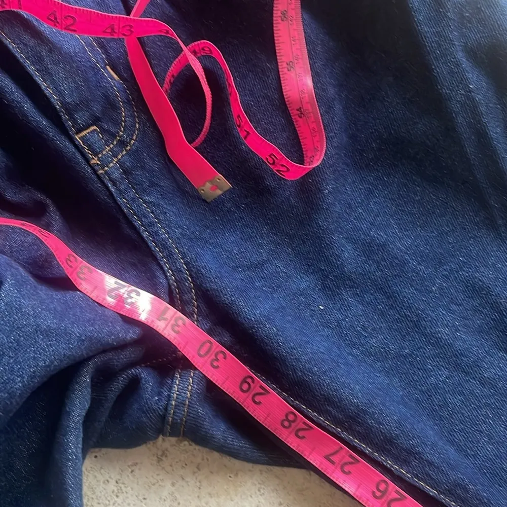 Madewell Baggy Straight Jeans in Woodham Wash Pleated Edition - Image 17